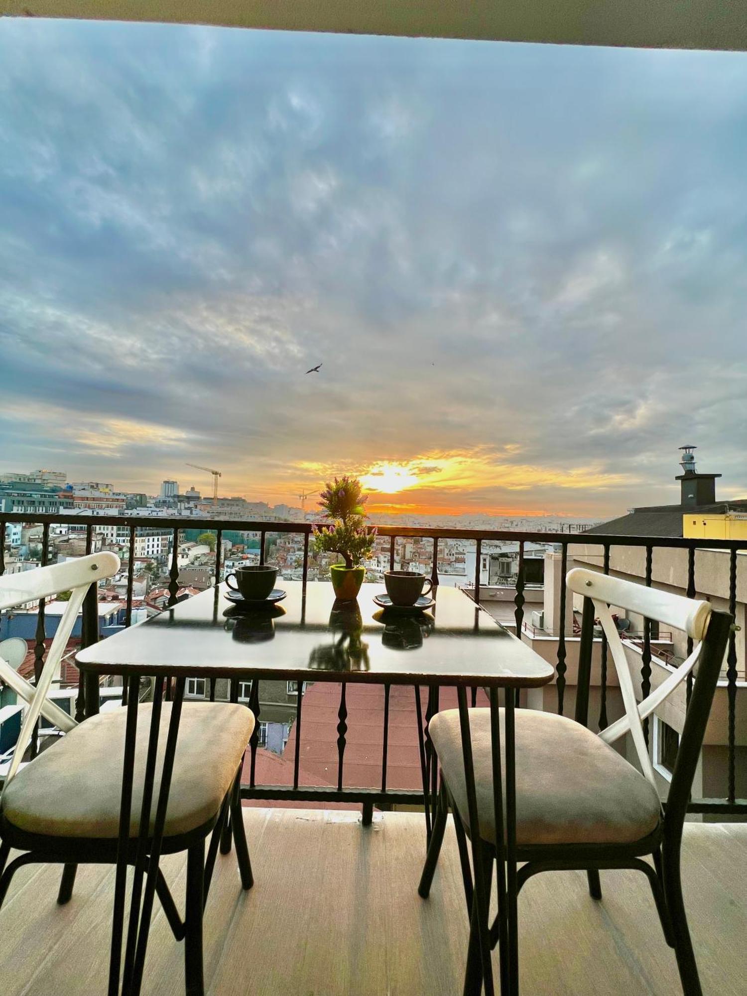Taksim Larissa Hotel Suites Istanbulská provincie Exteriér fotografie