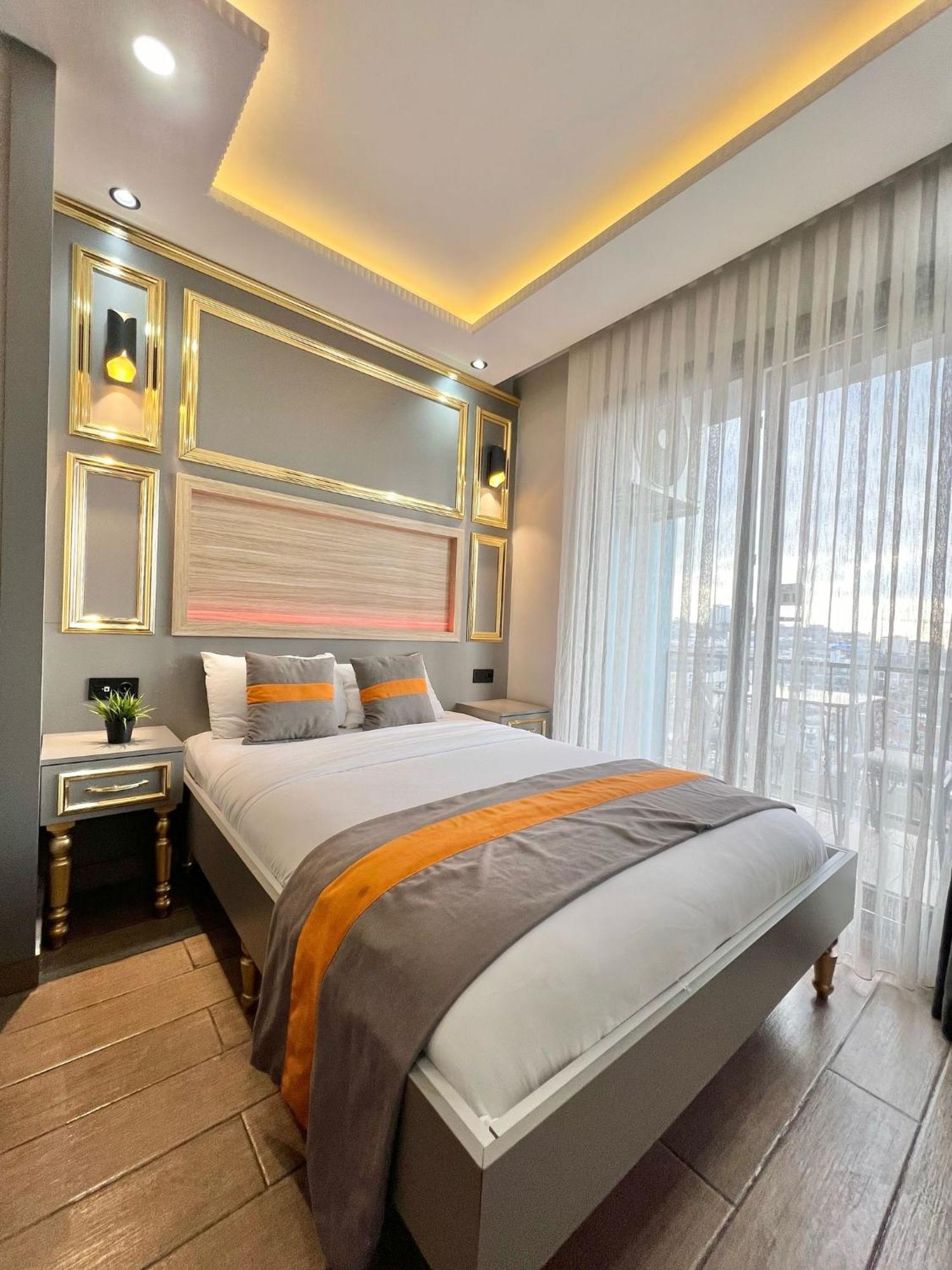 Taksim Larissa Hotel Suites Istanbulská provincie Exteriér fotografie