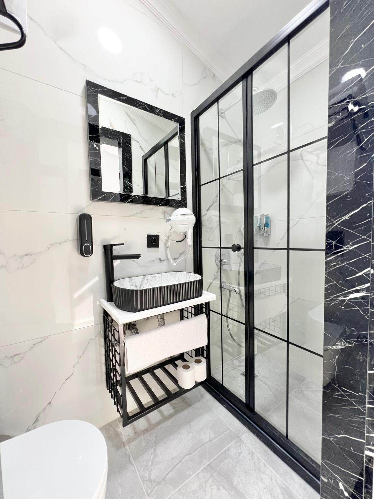 Taksim Larissa Hotel Suites Istanbulská provincie Exteriér fotografie